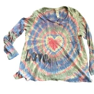 Magnolia Pearl Love Applique Dylan T Tie Dye Heart Tee Enamour appliqué top